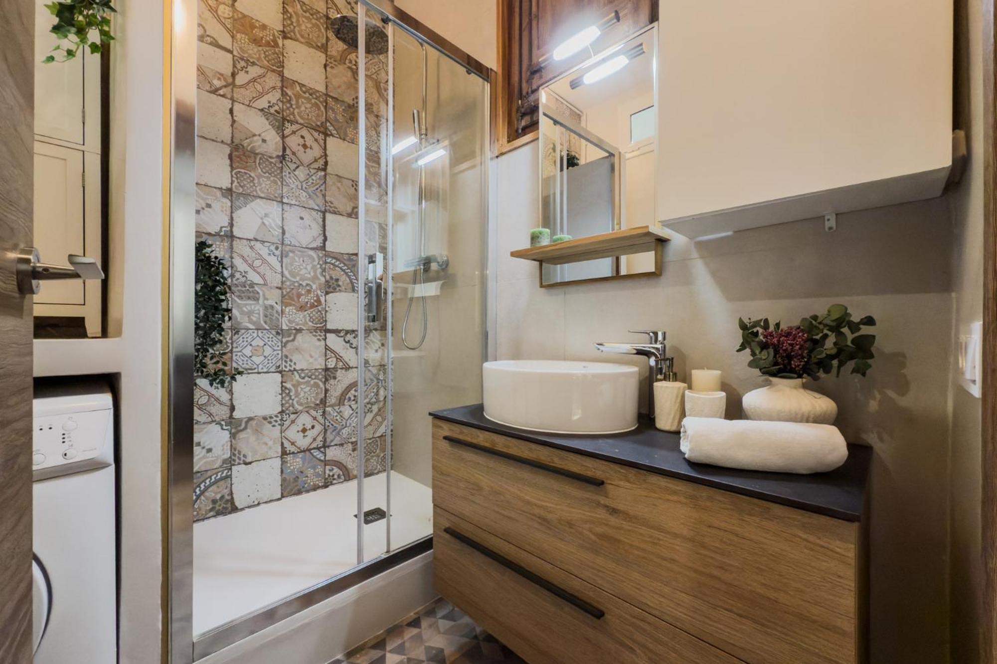 Magalhaes - Trad Flat In Poble Sec, Near Ramblas Barselona Dış mekan fotoğraf
