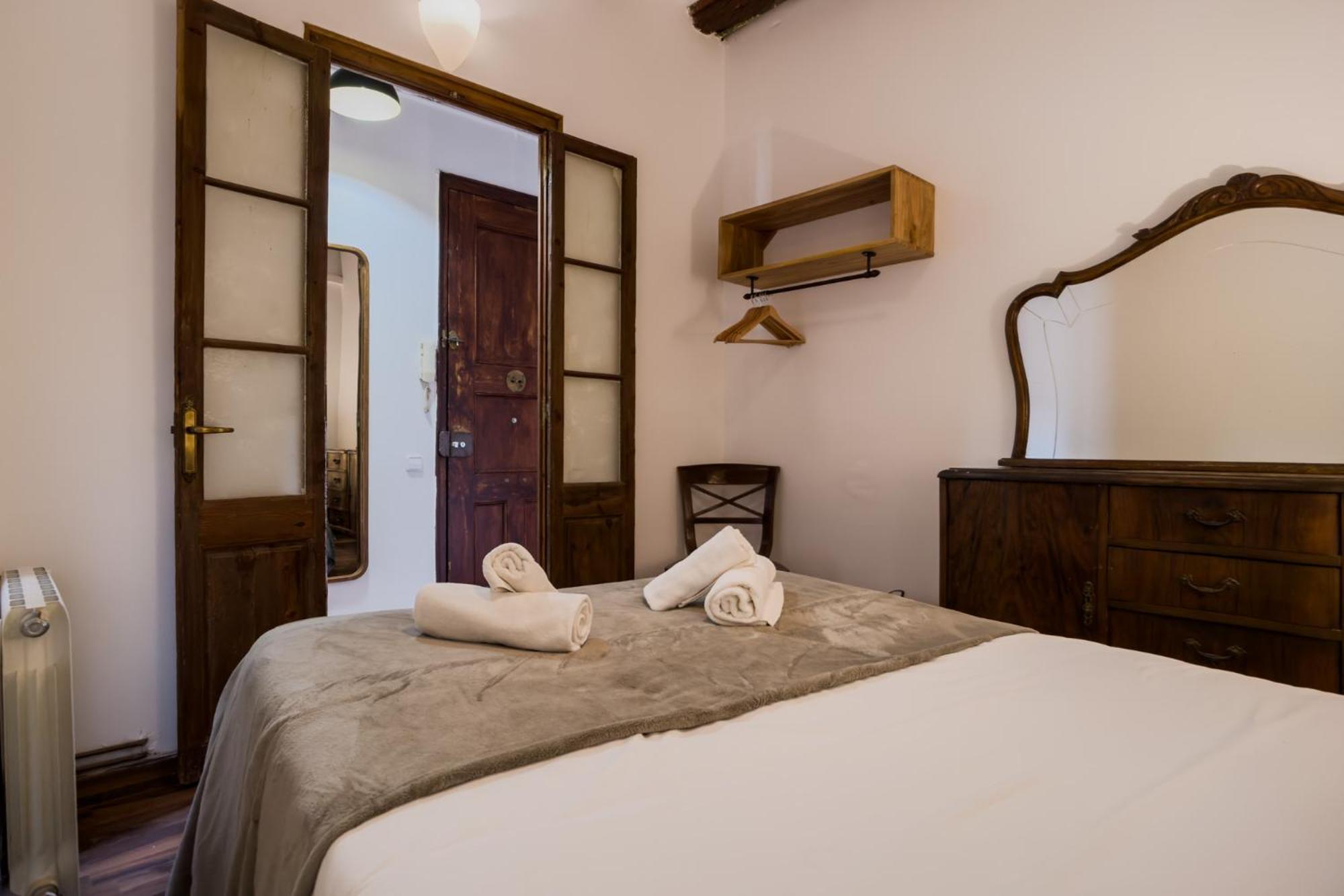 Magalhaes - Trad Flat In Poble Sec, Near Ramblas Barselona Dış mekan fotoğraf